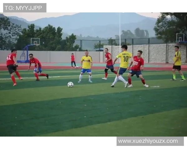 退役足球明星重聚一堂共忆辉煌岁月与激情瞬间